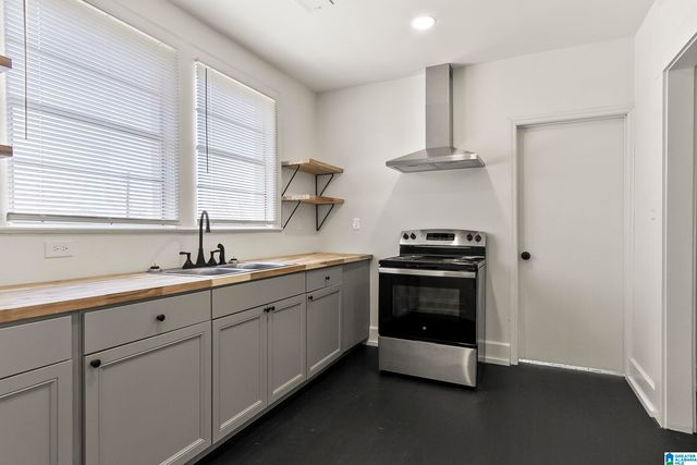 1101 7TH AVENUE W, Birmingham, AL 35204