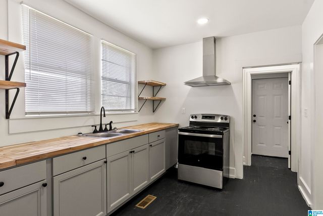 1101 7TH AVENUE W, Birmingham, AL 35204