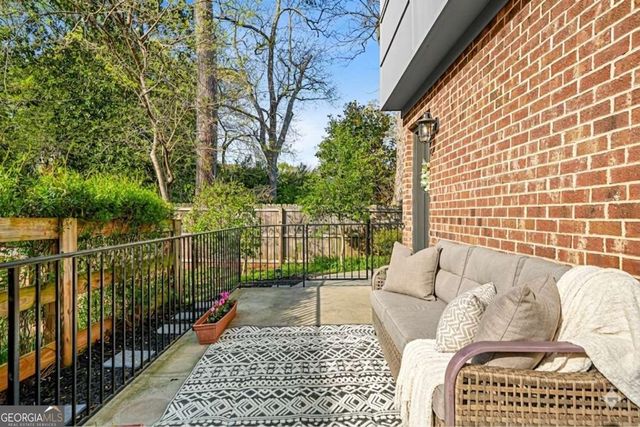 609 King Arnold Street, Atlanta, GA 30354