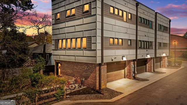 609 King Arnold Street, Atlanta, GA 30354