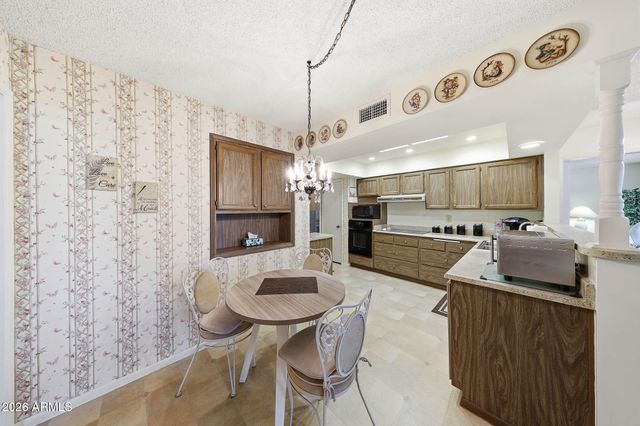 9819 W LINDGREN Avenue, Sun City, AZ 85373