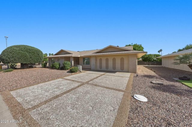 9819 W LINDGREN Avenue, Sun City, AZ 85373