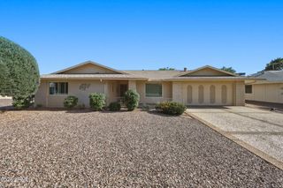 9819 W LINDGREN Avenue, Sun City, AZ 85373