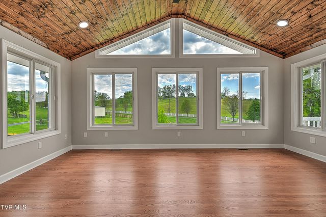 25084 Hillman Highway, Abingdon, VA 24210