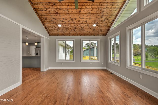 25084 Hillman Highway, Abingdon, VA 24210