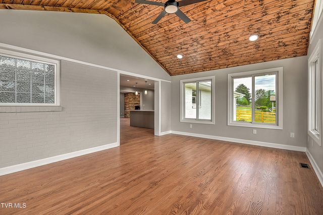 25084 Hillman Highway, Abingdon, VA 24210