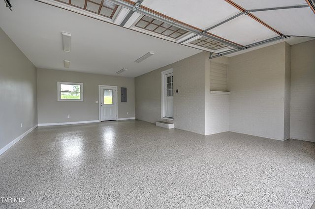 25084 Hillman Highway, Abingdon, VA 24210