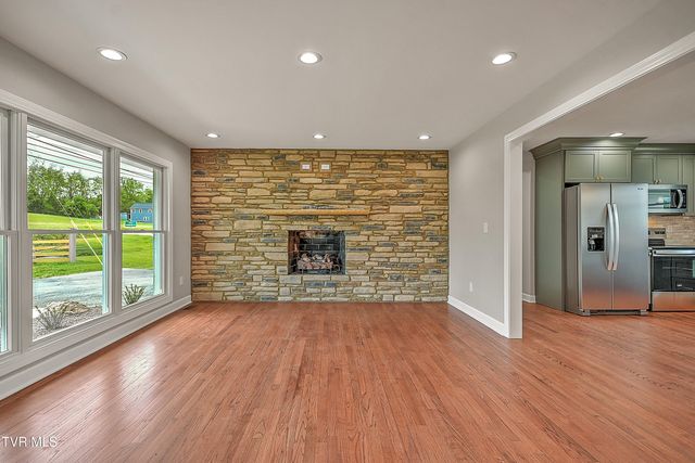 25084 Hillman Highway, Abingdon, VA 24210
