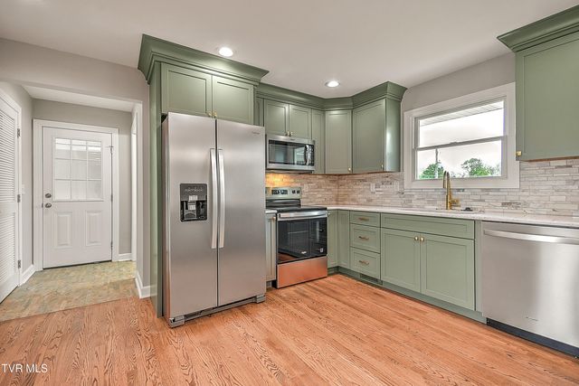 25084 Hillman Highway, Abingdon, VA 24210