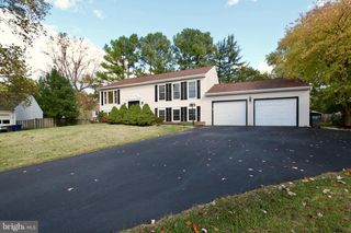 10217 MCKEAN CT, Great Falls, VA 22066