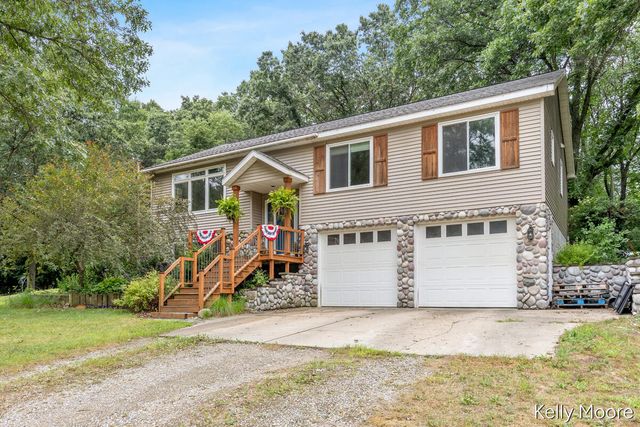 11856 Berridge Road, Greenville, MI 48838