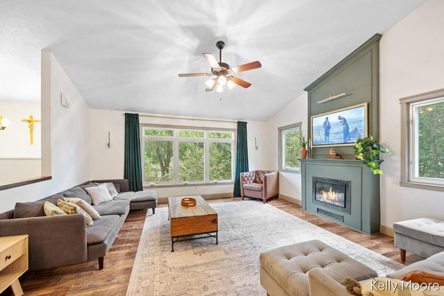 11856 Berridge Road, Greenville, MI 48838