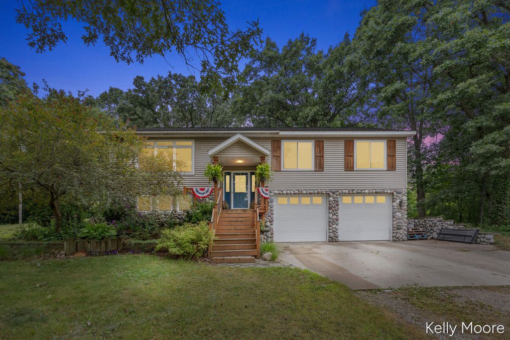 11856 Berridge Road, Greenville, MI 48838