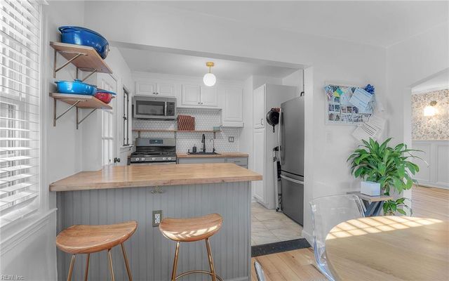 1315 Sunset Drive DR, Norfolk, VA 23503