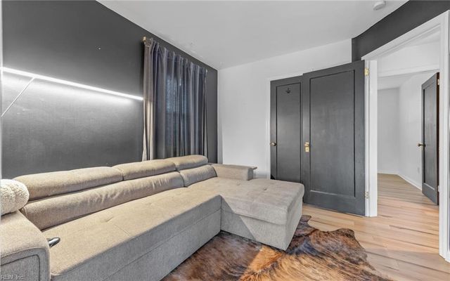 1315 Sunset Drive DR, Norfolk, VA 23503