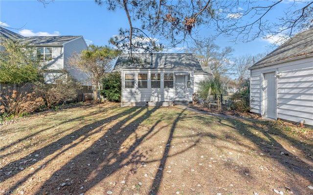 1315 Sunset Drive DR, Norfolk, VA 23503