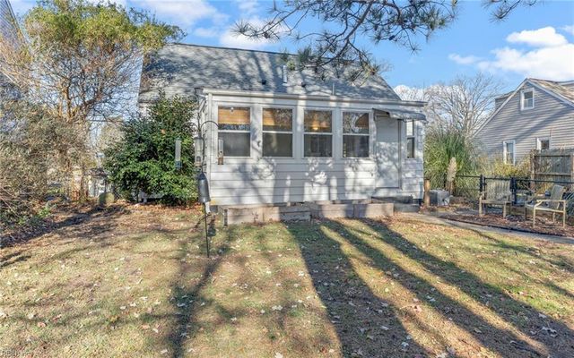 1315 Sunset Drive DR, Norfolk, VA 23503