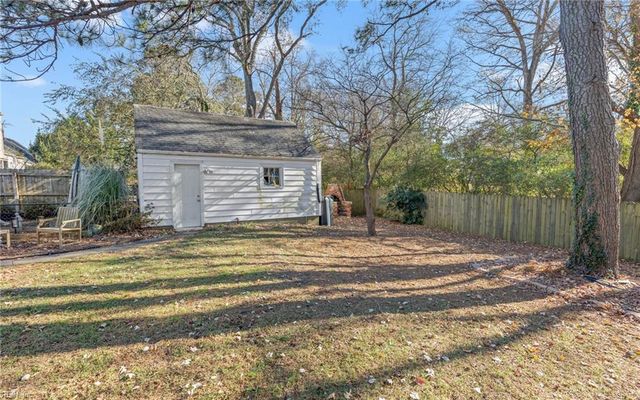 1315 Sunset Drive DR, Norfolk, VA 23503