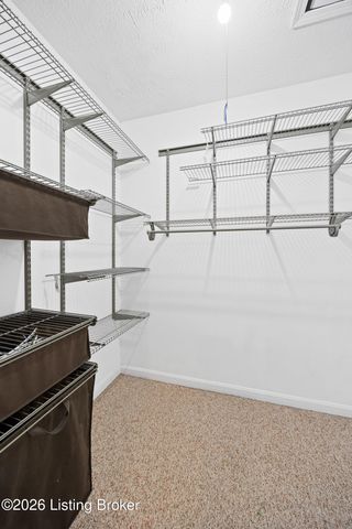 2981 Six Mile Ln, Louisville, KY 40220