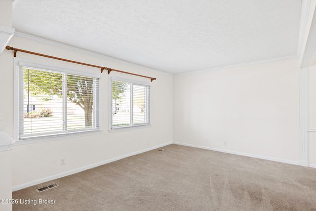 2981 Six Mile Ln, Louisville, KY 40220