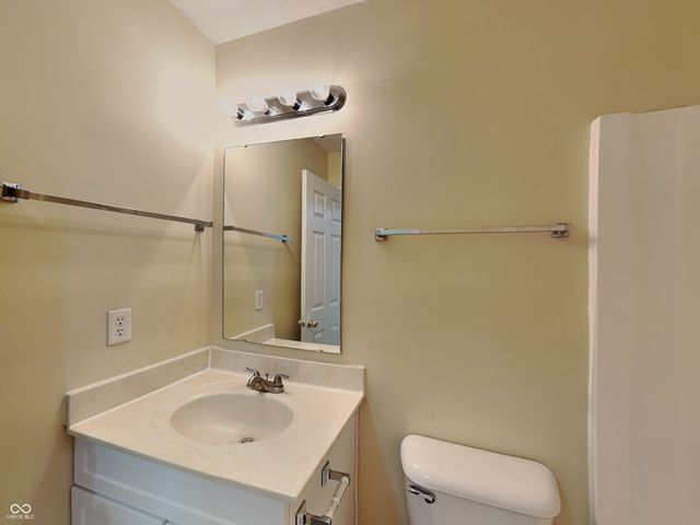 12272 Carriage Stone Drive, Fishers, IN 46037