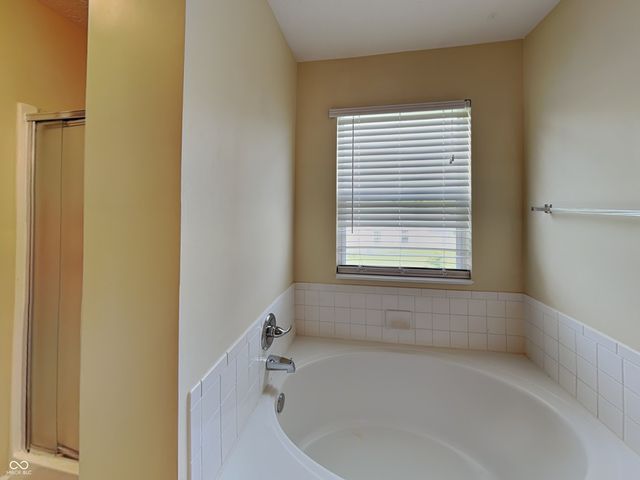 12272 Carriage Stone Drive, Fishers, IN 46037