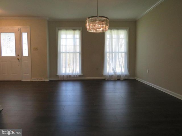 10 SPRING HILL LN, Perkasie, PA 18944