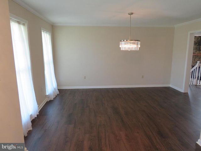 10 SPRING HILL LN, Perkasie, PA 18944