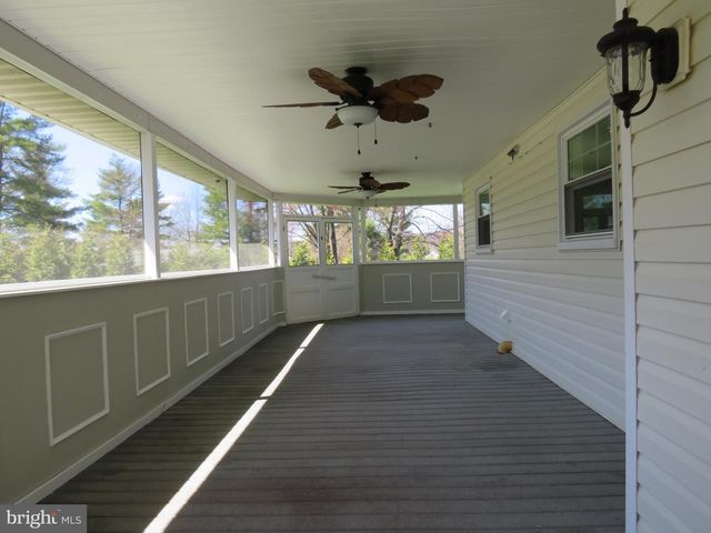 10 SPRING HILL LN, Perkasie, PA 18944