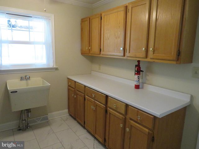 10 SPRING HILL LN, Perkasie, PA 18944