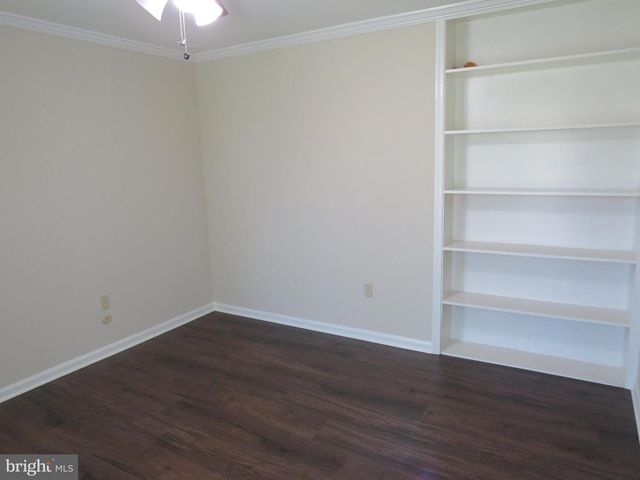 10 SPRING HILL LN, Perkasie, PA 18944