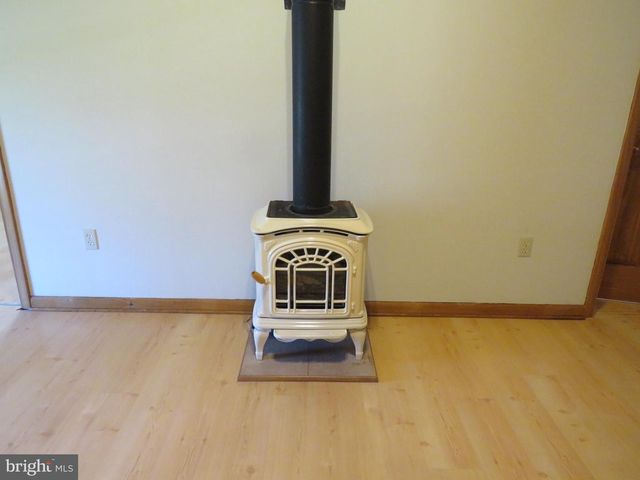 10 SPRING HILL LN, Perkasie, PA 18944