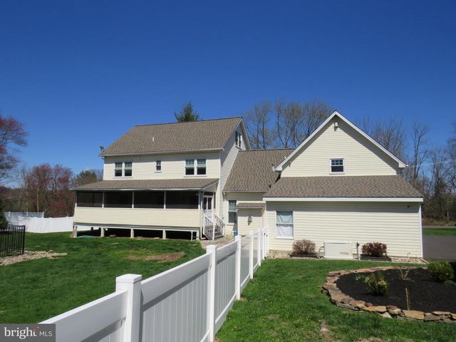 10 SPRING HILL LN, Perkasie, PA 18944