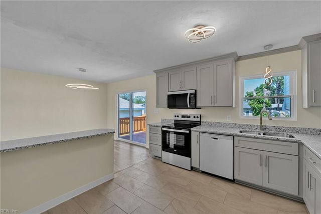 3404 Hardee CT, Hampton, VA 23666