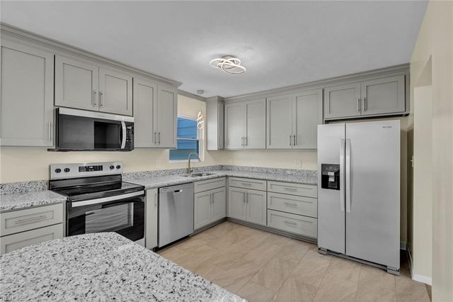 3404 Hardee CT, Hampton, VA 23666