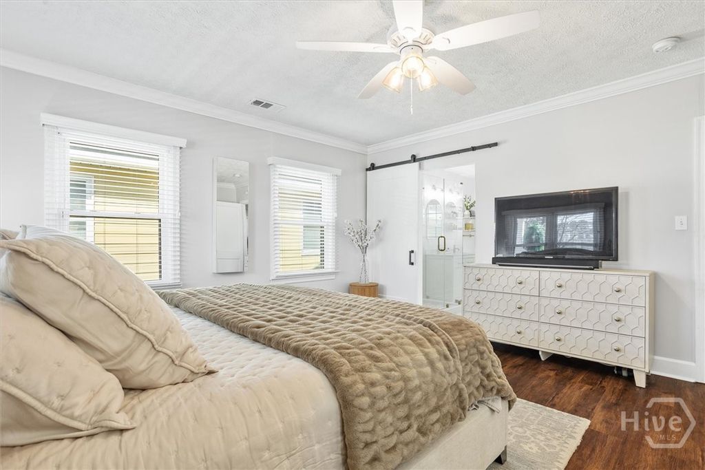 Image 23 of property listing at 312 E 58th Street, Savannah, GA 31405