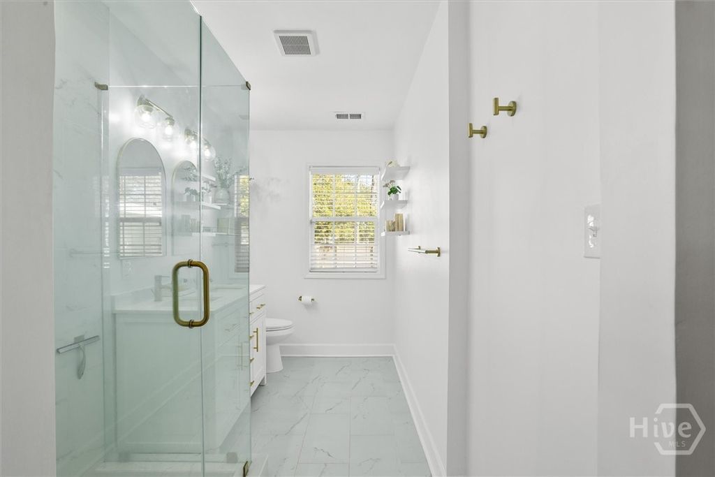 Image 24 of property listing at 312 E 58th Street, Savannah, GA 31405