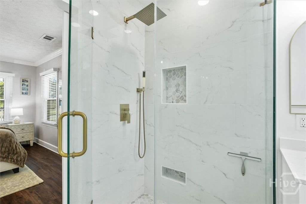 Image 27 of property listing at 312 E 58th Street, Savannah, GA 31405