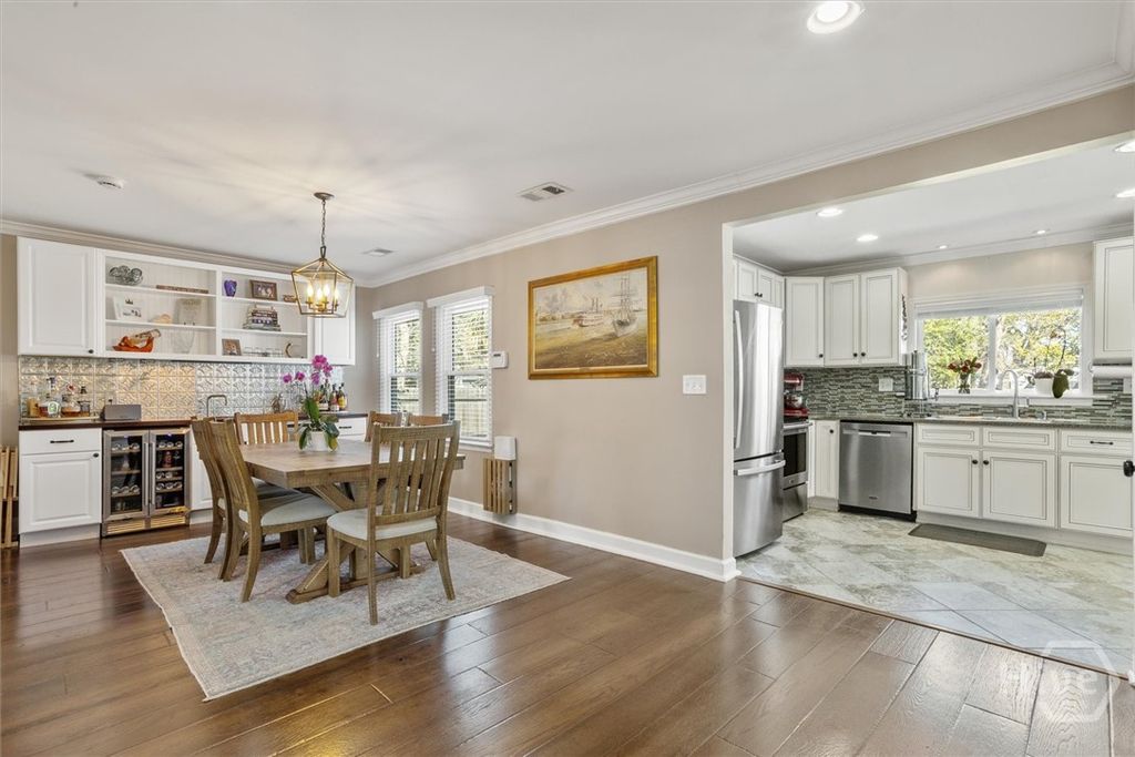 Image 9 of property listing at 312 E 58th Street, Savannah, GA 31405