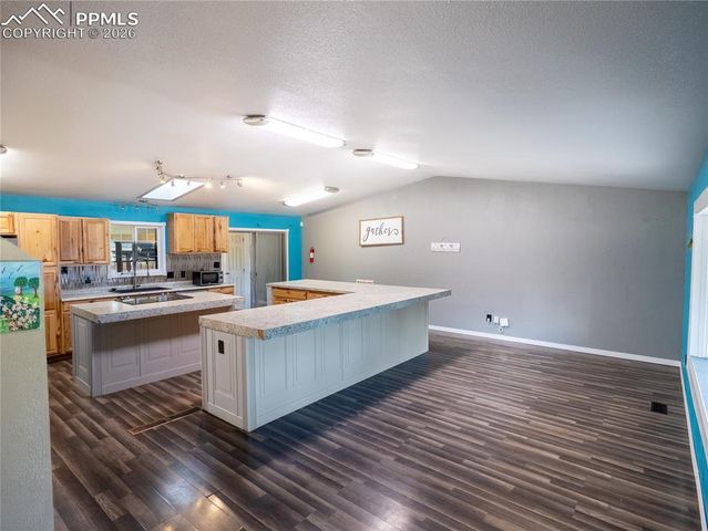 45 Belvista Court, Pueblo, CO 81001