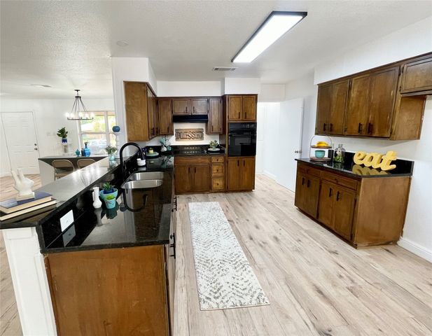 2003 Ford Street, Arlington, TX 76013