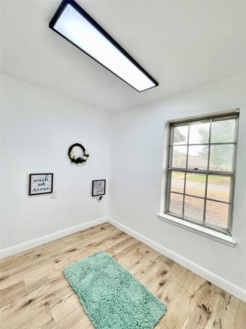 2003 Ford Street, Arlington, TX 76013