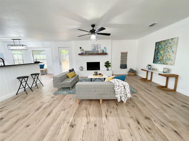 2003 Ford Street, Arlington, TX 76013