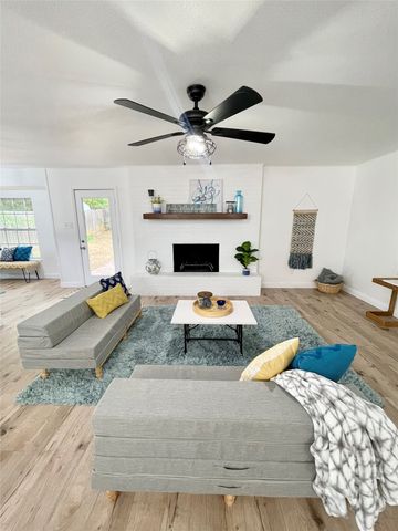 2003 Ford Street, Arlington, TX 76013