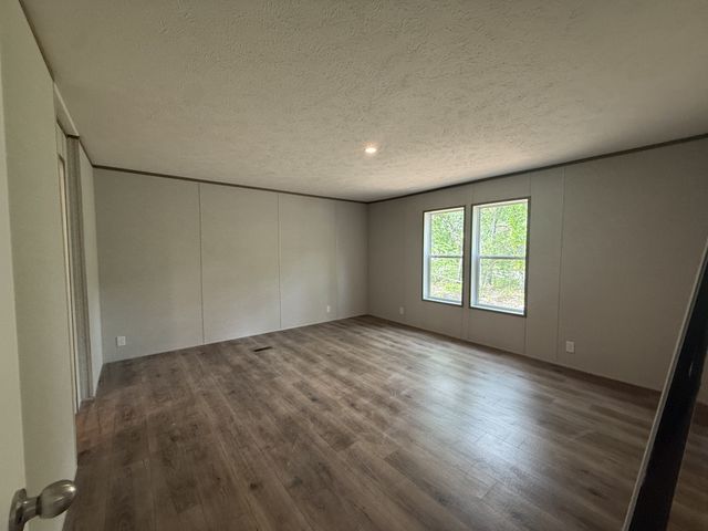 467 Woodland Rd, Hohenwald, TN 38462