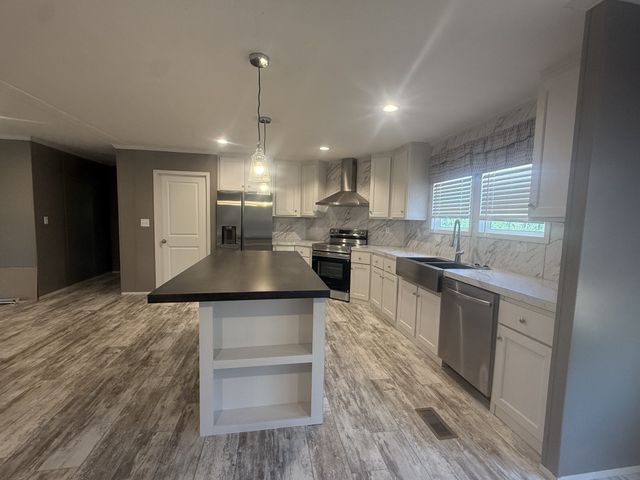 467 Woodland Rd, Hohenwald, TN 38462