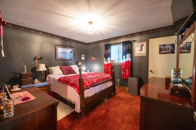 201 Laurelwood Cir, Rossville, GA 30741