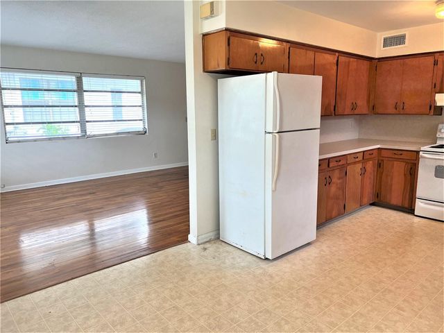 310 E POINSETTIA STREET, Lakeland, FL 33803