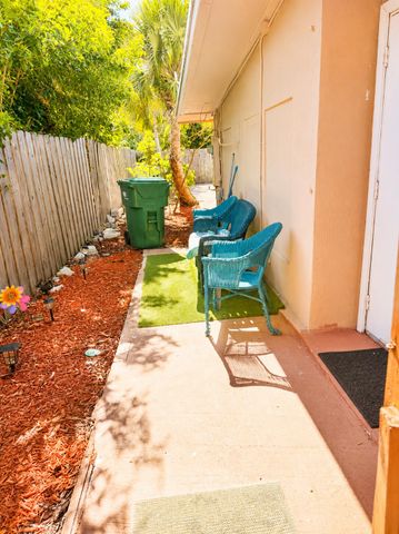 2940 Avenue, Riviera Beach, FL 33404