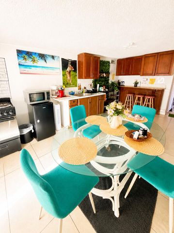 2940 Avenue, Riviera Beach, FL 33404